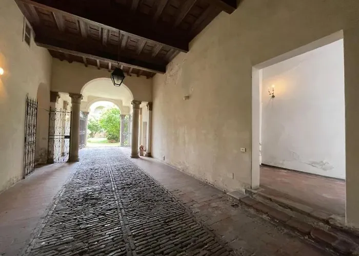 Apartmán Loft Di Charme Con Travi Affrescate